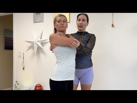 Instant Posture Fix: Chiropractic Back Cracks for Alignment!