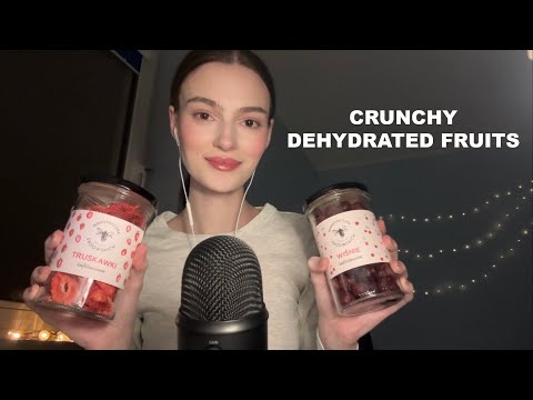 ASMR trying dehydrated fruits (crunchy)