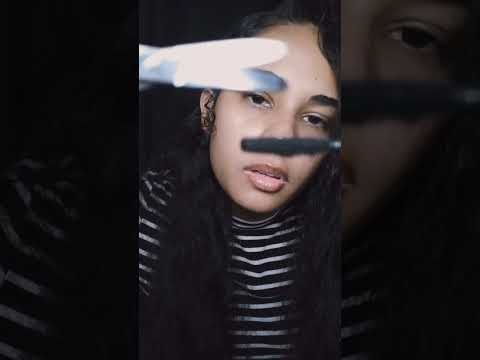 ASMR FAZENDO A SUA SOBRANCELHA#asmr #sobrancelhas#asmrportuguês #viralshort#viral #asmrboca #short