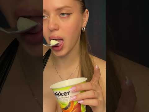 ASMR | Yogurt with Granola Crunch 🍯🤤