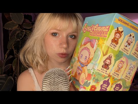 ASMR blindbox unboxing 🍓🎀🧸 (tapping, tracing, whispers)