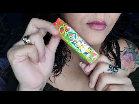 ASMR Mandando unos saluditos mientras mastico chicle