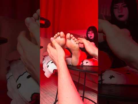 ASMR Tapping on My Sister’s Feet #asmr #relaxing