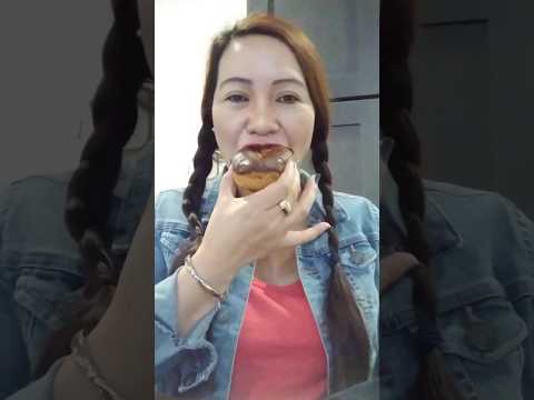 BEST WAY TO EAT DONUT#mukbang #shortsfeed #food #viral #viralvideo #viralshorts #everyone #asmr