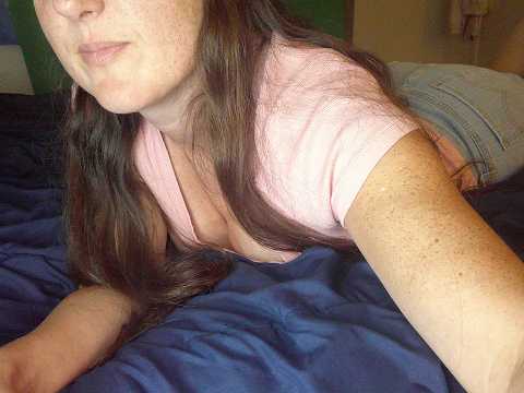 ASMR bubble gum sounds. Relax with me. :) /requested/