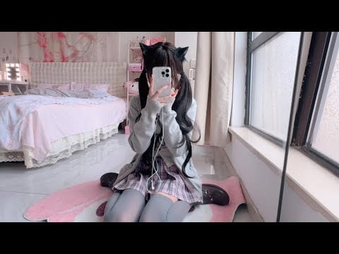 ASMR Ear Cleaning + Gentle Mic Scratching for Sleepy Ears