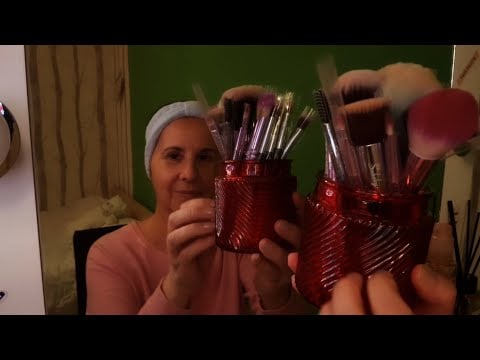 Asmr français, je me maquille et me démaquille avec mon huile de démaquillage préférée.