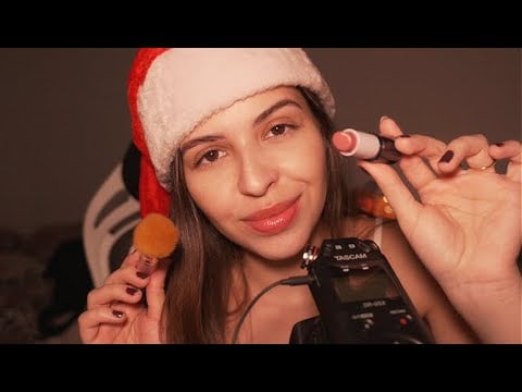 ASMR MAQUIANDO VOCÊ PARA O NATAL | Sons de boca e toques na tela