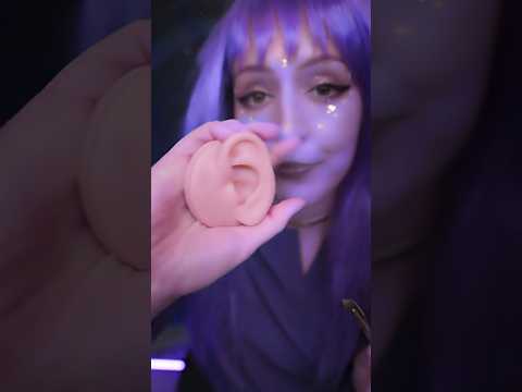 ⭐ASMR Alia te Limpia las Orejas 👽🧠Tienes una Bacteria come Cerebros