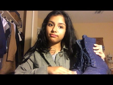 ASMR •Shoe Store Roleplay• [Short]