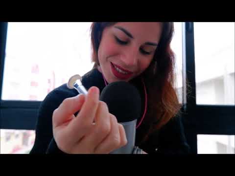 NON RIUSCIRAI A RESISTERMI!! Brushing camera + inaudible + tongue clicking ASMR ita