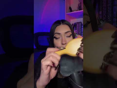 ASMR MAS SÓ GANHA BOA NOITE SE EU FALAR SEU NOME! #asmr #tingles #tapping #relax #shorts