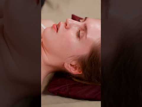 Deep stretching and chiropractic adjustment for Alina #stretching