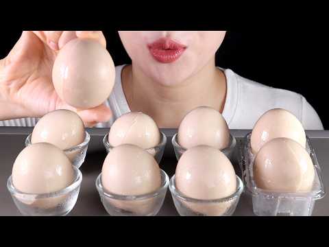 Eating Eggs With the Shell?! 🥚 Crunchy Egg ASMR | No Talking Mukbang (SUB)
