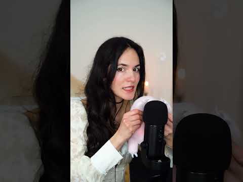 ASMR Sloth facts 🦥 ##asmrvideos #asmrvideos #asmrtingles #asmrscratching #cute #mouthwhisper