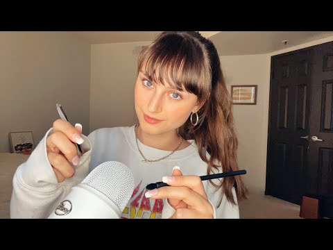 ASMR ~ Blue Yeti Mic Triggers (gum chewing, mouth sounds, mic scratching, tweezing, gripping, spray)