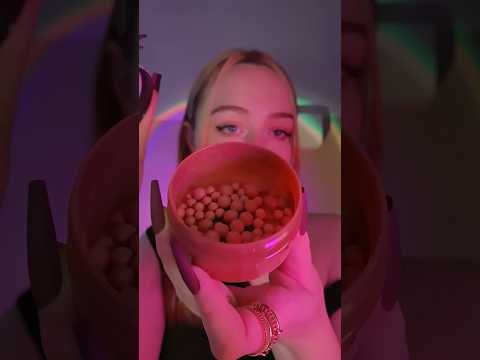 #asmr sounds with bronzer pearls