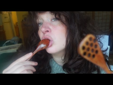 wooden spoon mouth sounds, no talking (ASMR and honeyspoon)