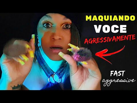 ASMR FAST & AGGRESSIVE 😡 Maquiando voce AGRESSIVAMENTE 😡 sons de mastigação - Makeup application