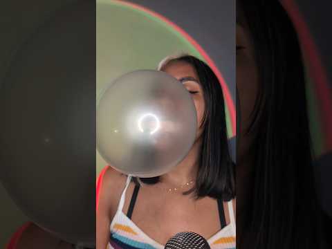 Bubbles Bubbles Bubbles 😁 #gumchewing #chewing #shorts #bubblegum #asmrsounds #satisfying