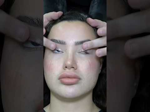 HE IMMEDIATELY HYPNOTIZED THE LADY #sleep #relax #asmr #shorts #viral #hypnotized #lady #fyp