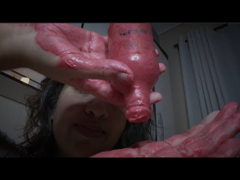 ASMR Massagem fast and aggressive, batidinhas na nuca, costas, percussão,  muito creme, sons de boca