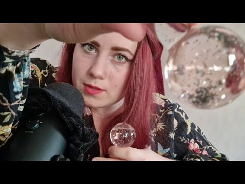 ASMR på Svenska - hand sounds/movements, mouth/liquid sounds, mic brushing