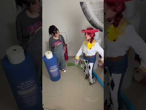 Jajajaj que loco #jessie #duendecilla #asmr #miniature