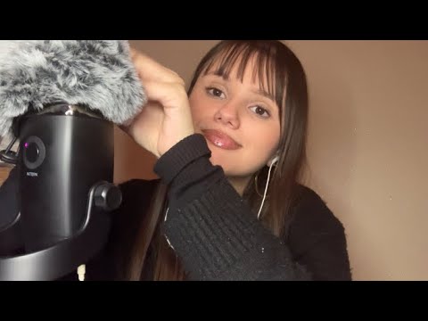 ASMR - Mic fluffing & Mic scratching 💆‍♀️