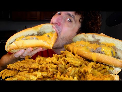 ASMR PHILLY CHEESE STEAK AND WAFFLE FRIES WITH EXTRA CHEESE SAUCE ! MUKBANG NO TALKING | NOMNOM