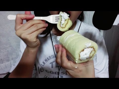 ASMR Mochi Roll 모찌롤 케익 이팅사운드 노토킹 편의점 케이크 먹방 No Talking castella Eating sounds mukbang