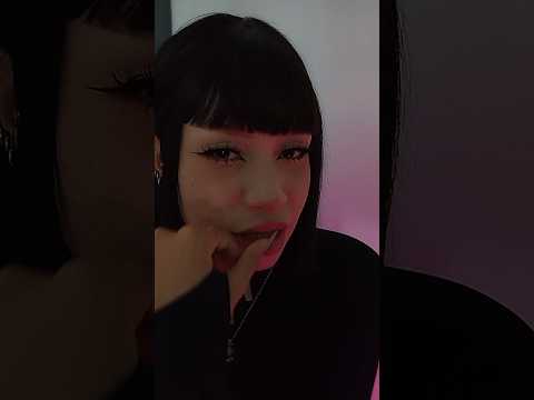 ASMR Teeth sounds in less than 1 minute. #asmr #relax #teethtapping
