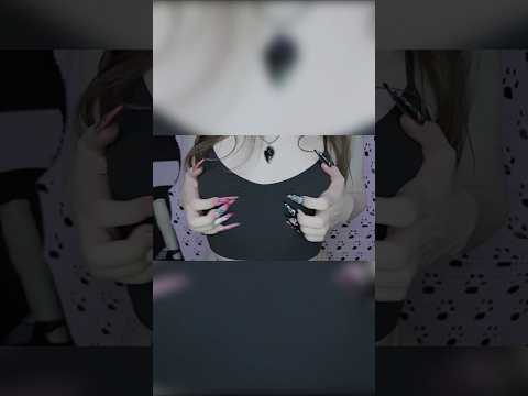#asmr #asmrscratching #asmrfabricscratching