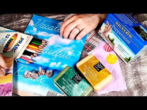 ASMR {What I Got For Christmas} Tapping 🌸 Scratching 🌸 Tracing 🌸 Soft Speaking