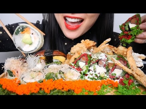 SUSHI (SOFT SHELL CRAB + SUMMER ROLL + CHRISTMAS ROLL) ASMR EATING SOUND | LIGHT WHISPERS | SAS-ASMR
