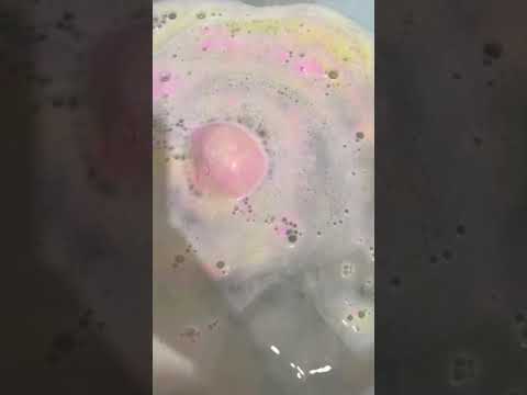 A Fizzy Lush Bath Bomb ASMR #shorts SO Pretty 🤩