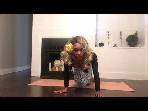 Flexibility Friday | The Curtsy Stretch. | Stretching Saturday