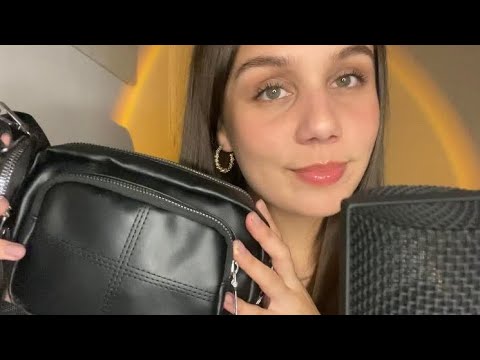 ASMR | ¿QUÉ HAY EN MI BOLSO? 👜