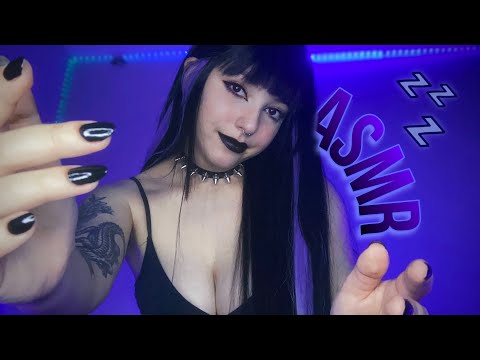 ASMR CUIDANDO DE VOCÊ E TE COLOCANDO PRA DORMIR 😴