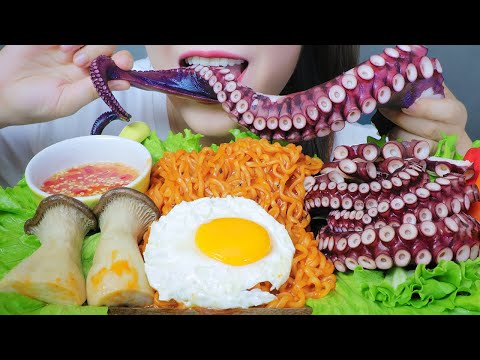 ASMR SAMYANG FIRE NOODLES X GIANT OCTOPUS X KIMCHI , EATING SOUNDS | LINH-ASMR