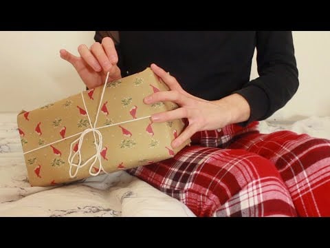 🎄 ASMR Christmas present unwrapping [No talking] 🎁