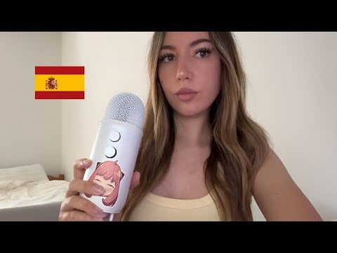 ASMR Spanish Trigger Words 🇪🇸 (close up whispers, hand sounds)
