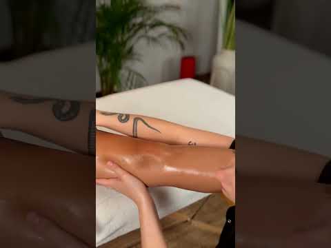 Warm oil, slow hands — a real massage ritual, filmed up close
