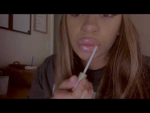 Asmr Kisses/  Lip gloss application