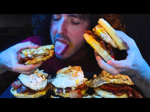 CHEESY KIMCHI WAFFLE BREAKFAST SANDWICHES ! * ASMR NO TALKING * | Nomnomsammieboy