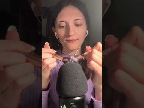 Mic Brushing Cover ASMR 😴🎧 #asmr #micbrushing #relax #asmrita #shorts