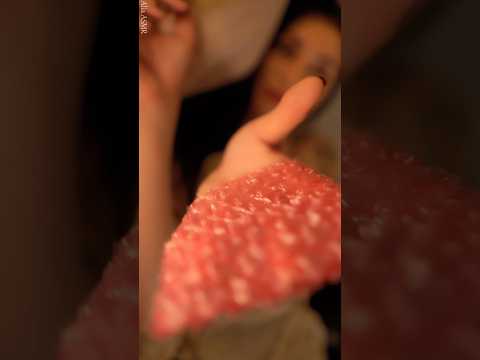 ¿Te habían acariciado así? 🤭 #asmr #asmrsounds #asmrvideo #relax #care #cuidado #shorts