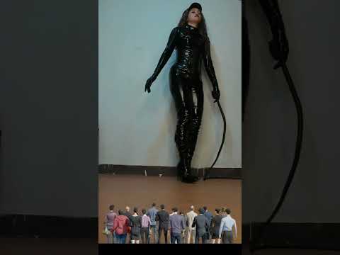 GIANTESS BOOTS GODDESS in PVC Latex Catsuit/ BOOTS