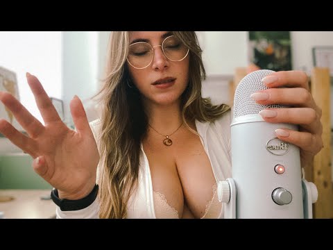 ASMR inaudible trigger words español with echo (mic scratching & nails tapping)🤍