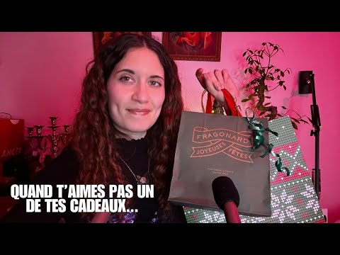 ASMR ✨ Mes cadeaux de noël en toute honnêteté ! ( spoil y'en a que j'ai pas aimé )